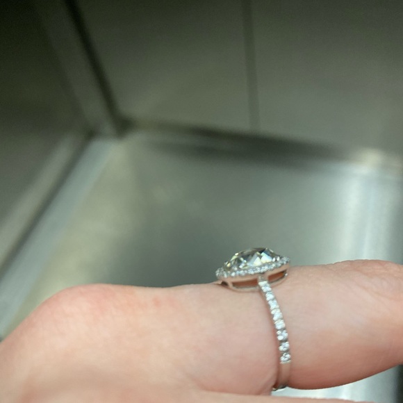 Stunning Rose Cut Oval Moissanite Engagement Ring - Picture 10 of 10